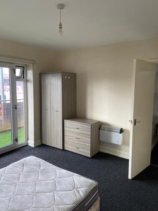Appartamento Cosy Living Camberley Esterno foto