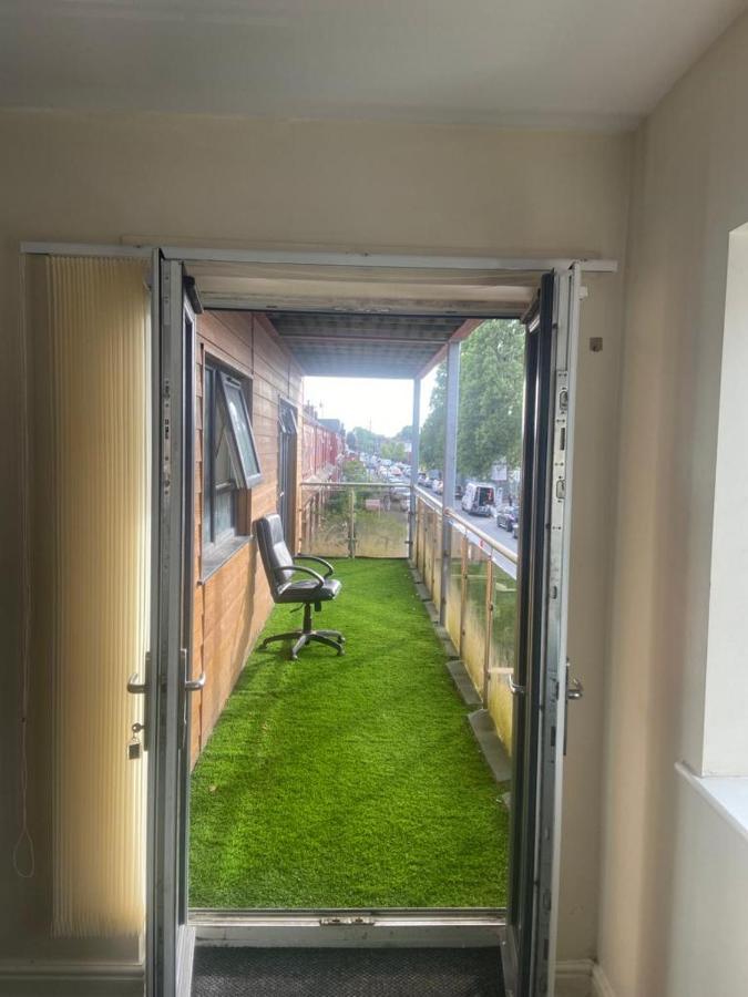 Appartamento Cosy Living Camberley Esterno foto